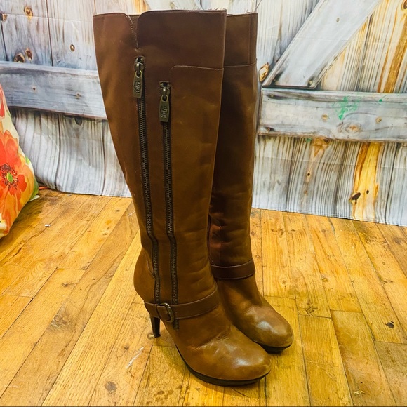 VGUC Guess Leather 4” Heeled Knee High Boots 7M - Picture 2 of 4